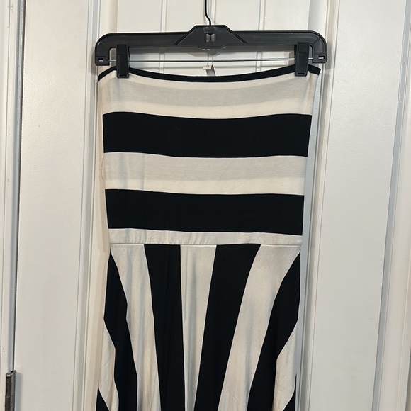 ELAN Striped Convertible Strapless Maxi Dress Black White Size Small - Picture 2 of 10